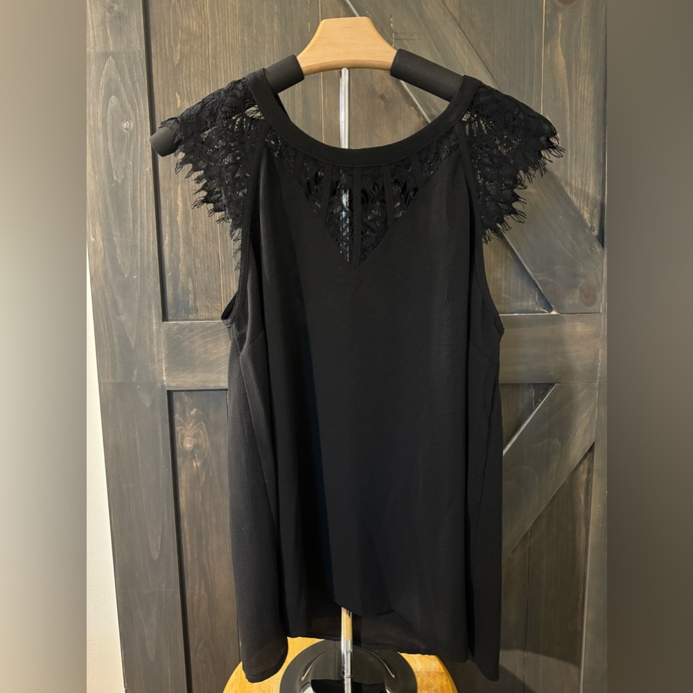 41 Hawthorn Jarred Lace Detail Cap-Sleeve Blouse